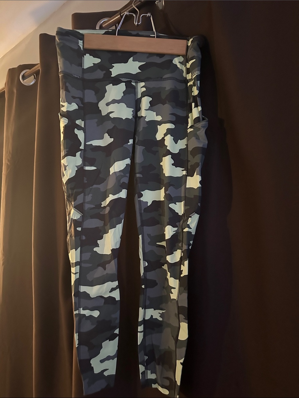 Lululemon Fast + Free Legging - Green Camo size 8